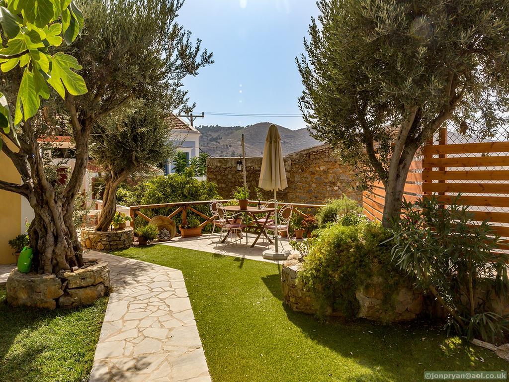 Fotinis Cottage Simi Exterior foto